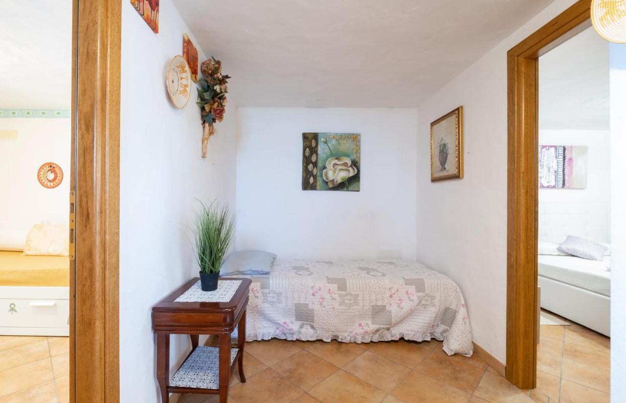 Mare A 4 Minuti AutoCasa/Giardino E Wifi Budoni Exterior photo