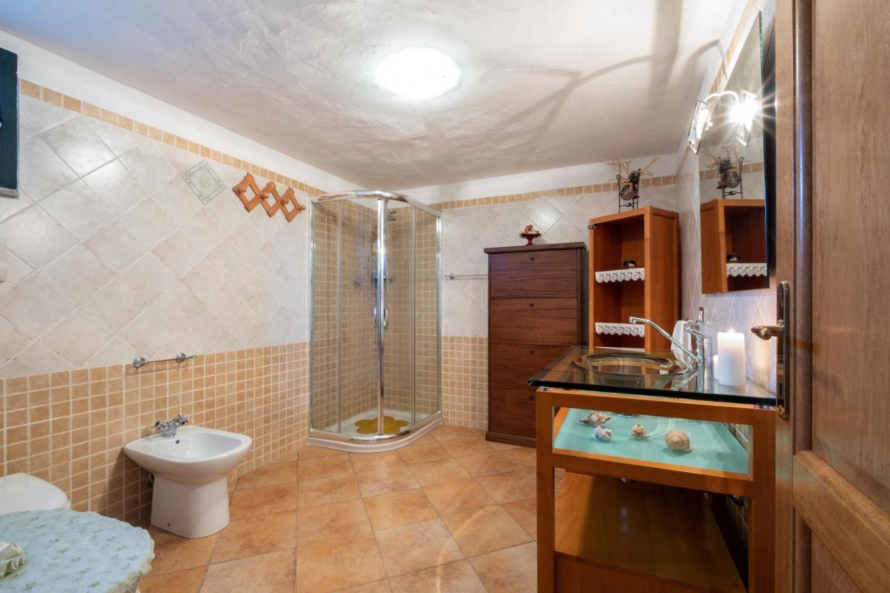 Mare A 4 Minuti AutoCasa/Giardino E Wifi Budoni Exterior photo
