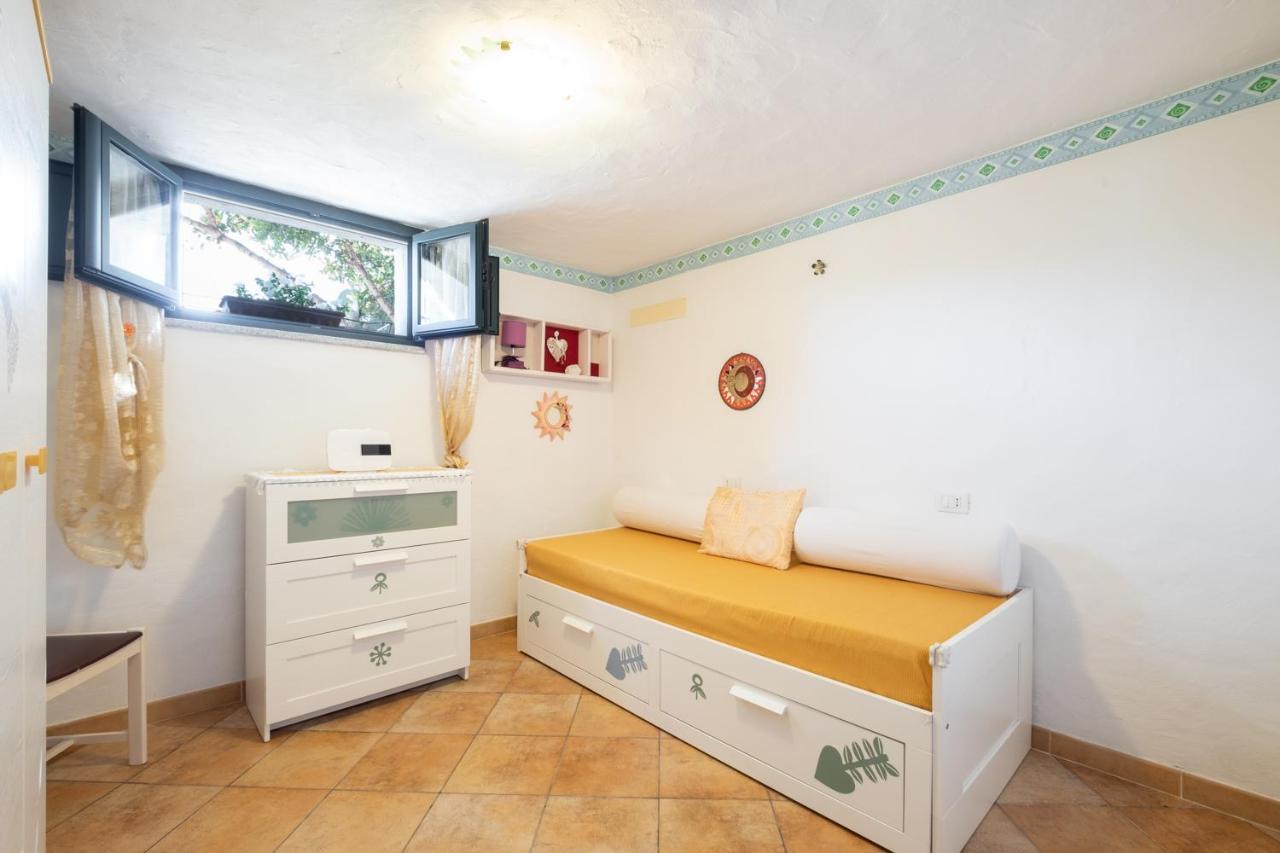 Mare A 4 Minuti AutoCasa/Giardino E Wifi Budoni Exterior photo